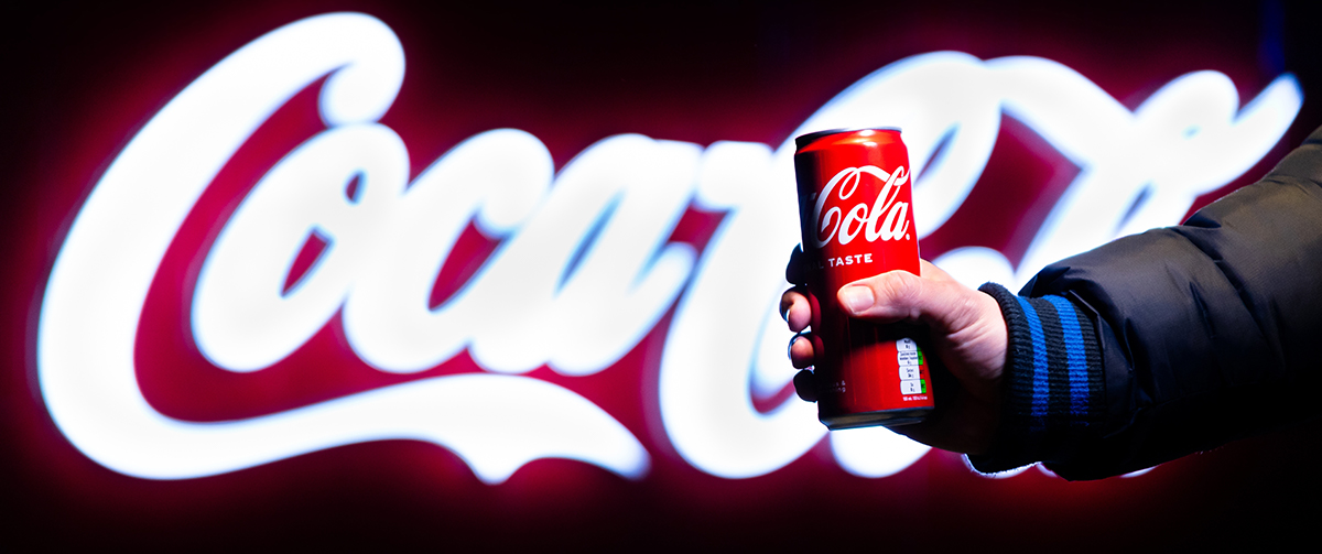 The Coca-Cola Glow-Up Look Like a Star